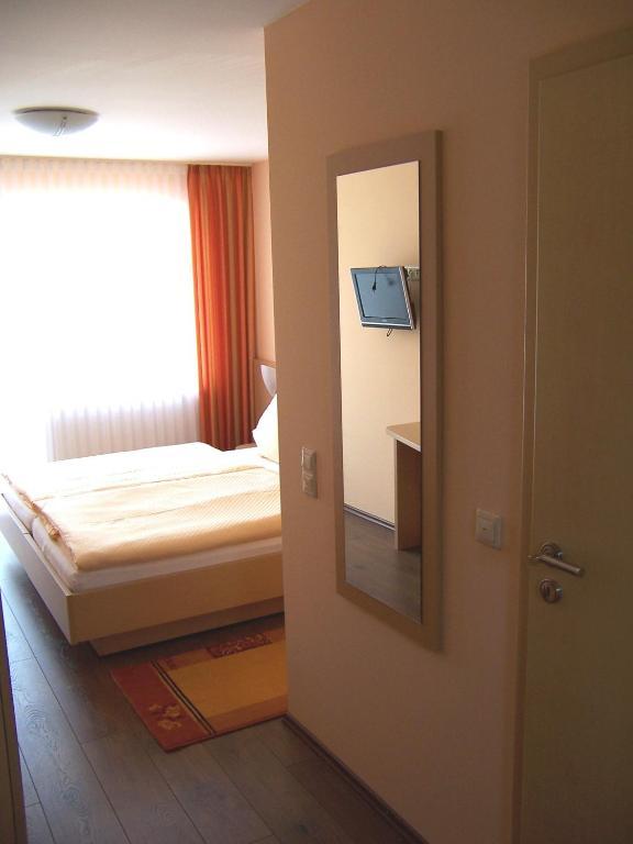 Landgasthof Feihl Oberwiesenacker Room photo